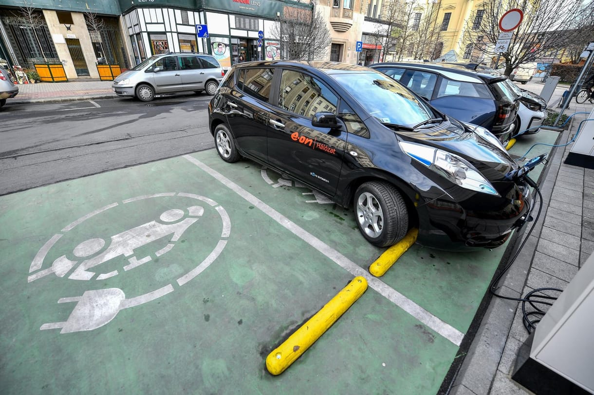 Ezek voltak tavaly a legnépszerűbb elektromos autók Magyarországon