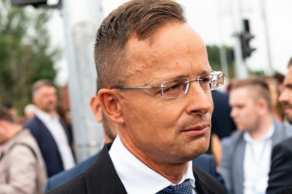 Szijjártótól vár válaszokat az utazó újságírók listázása miatt a MÚOSZ