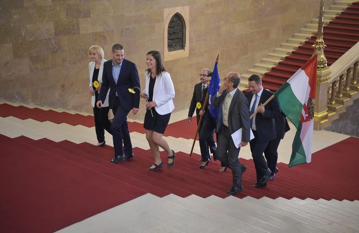 Kormányprogram nélküli 
