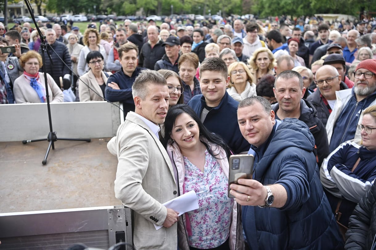 Spiegel-riport: Magyar Péter az első, aki defenzívába szorította Orbán Viktort