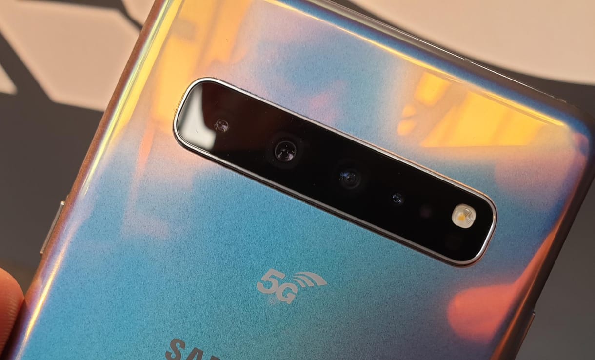 Nagyon jól fogy a Samsung 5G-s mobilja, az LG leszakadt tőlük