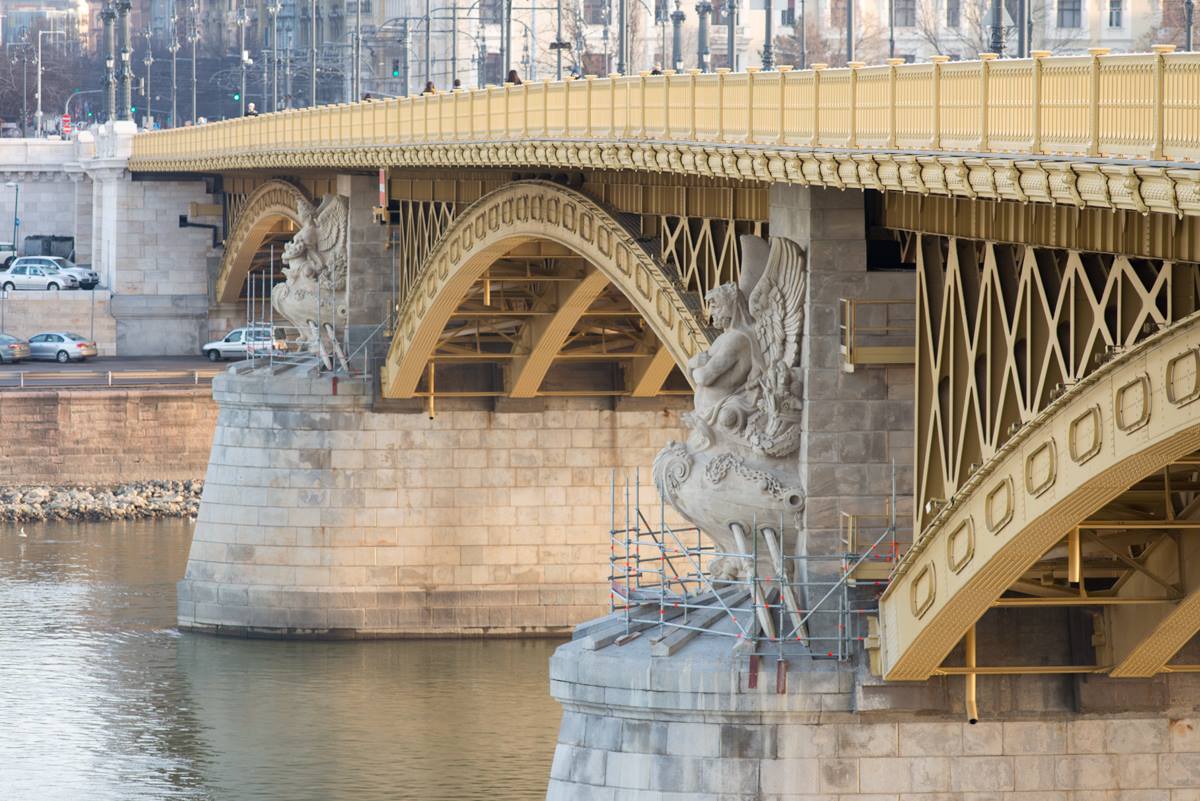 Temetetlen zsidó áldozatok a Margit hídnál: megvan a végső nyughely