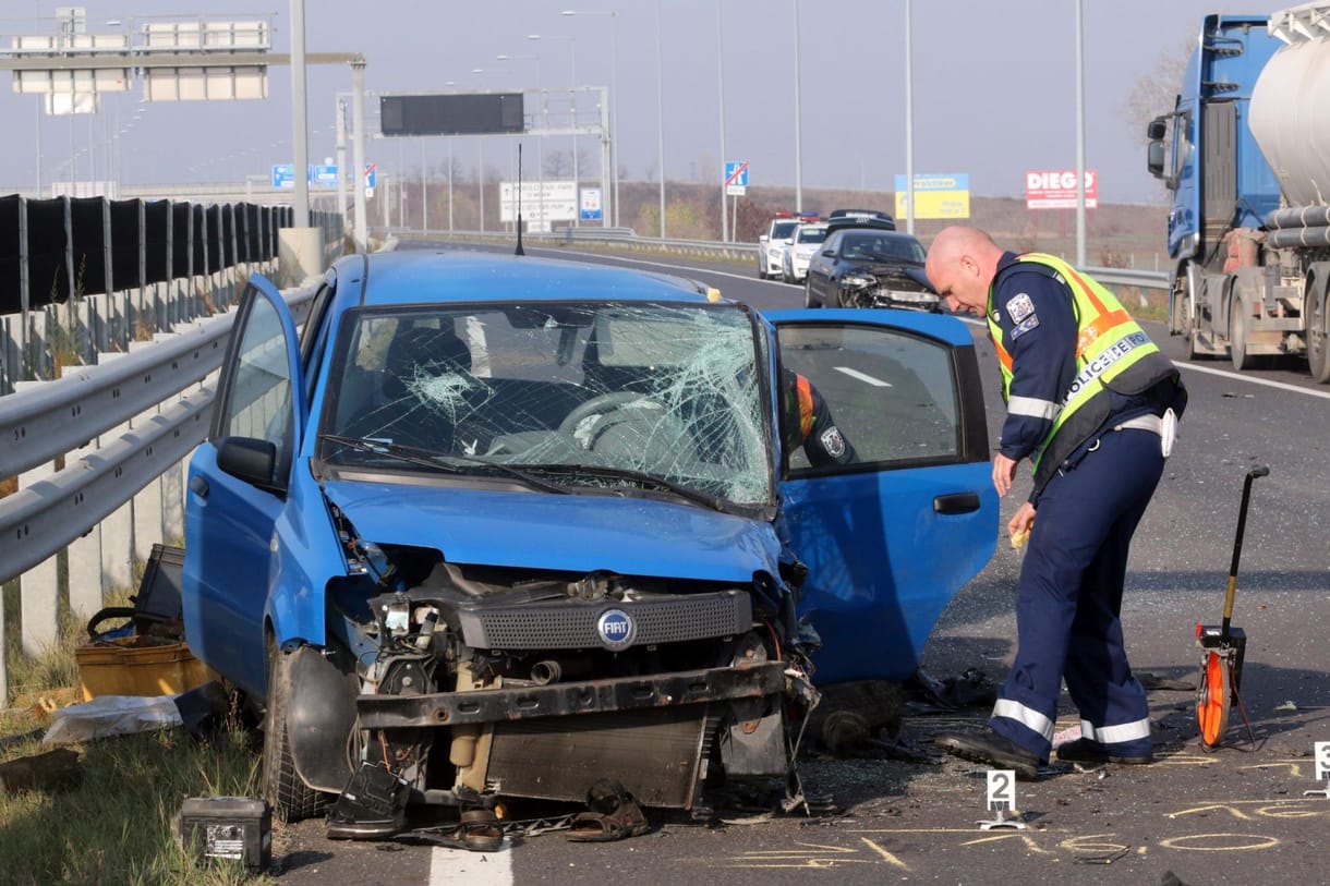 Két baleset is történt az M30-ason Sajópetrinél – fotók