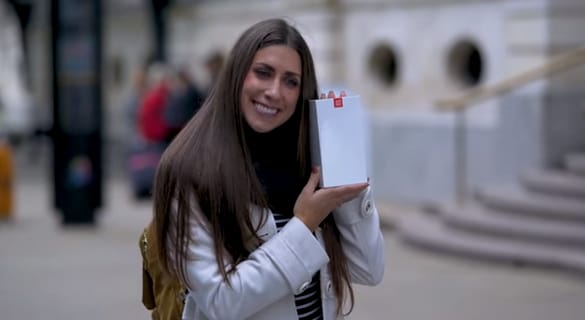 Videó: Megkédőjelezhető hirdetésben szapulja a OnePlus a konkurenseket