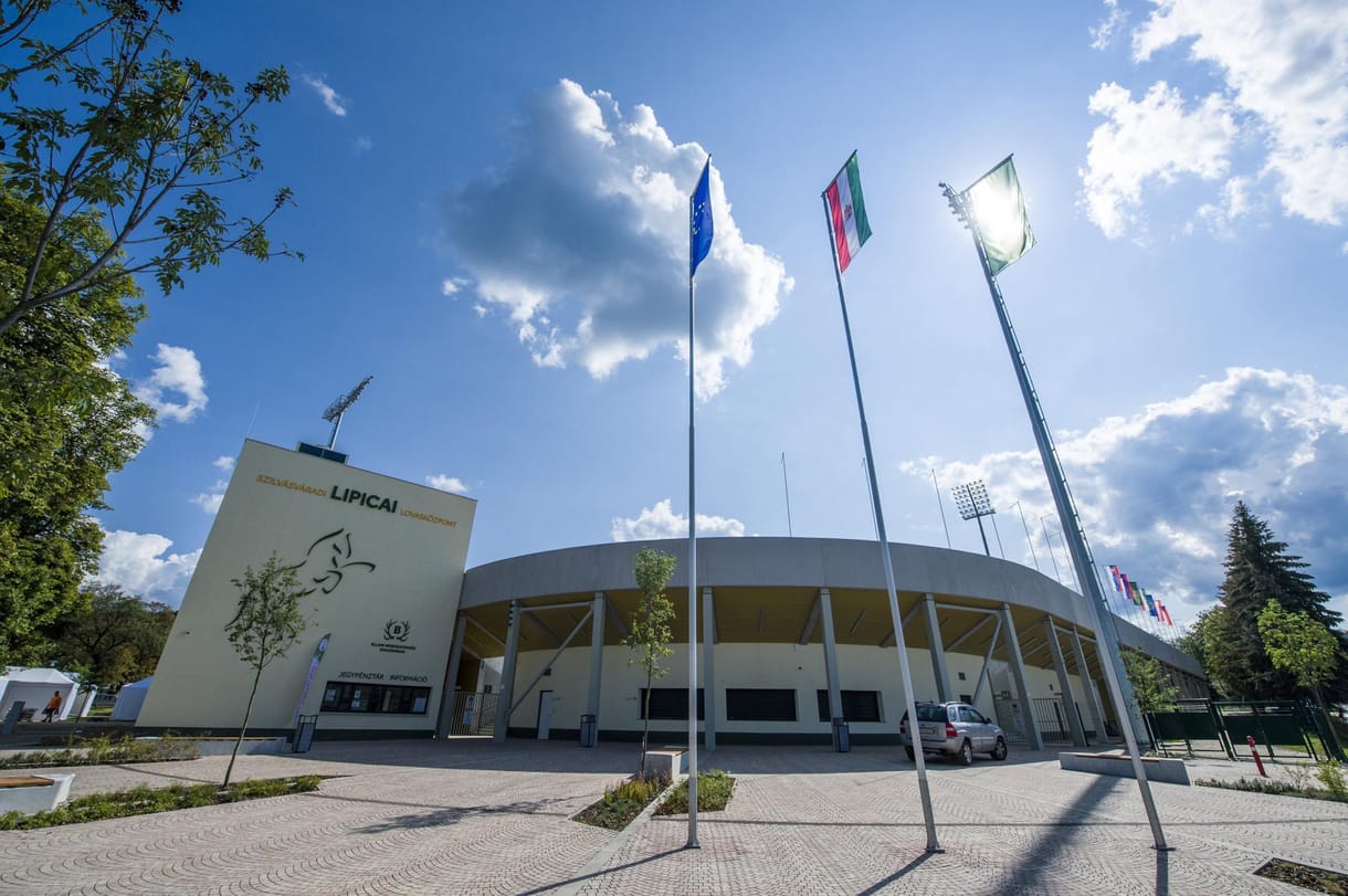Lelkendezve adták át az ország egyik legszebb kirándulóhelyét tönkretevő betonteknőt