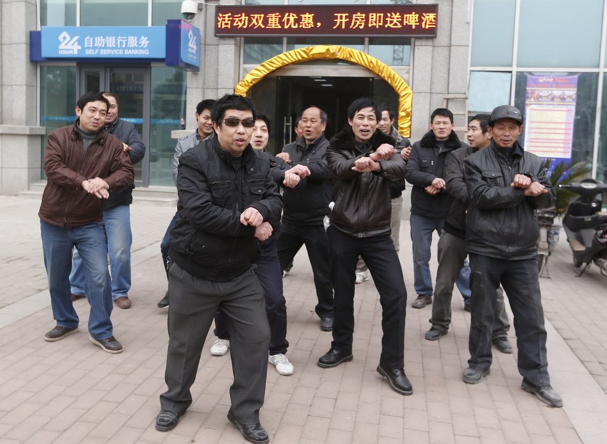 Gangnam Style-tánccal tüntetettek elmaradt bérükért