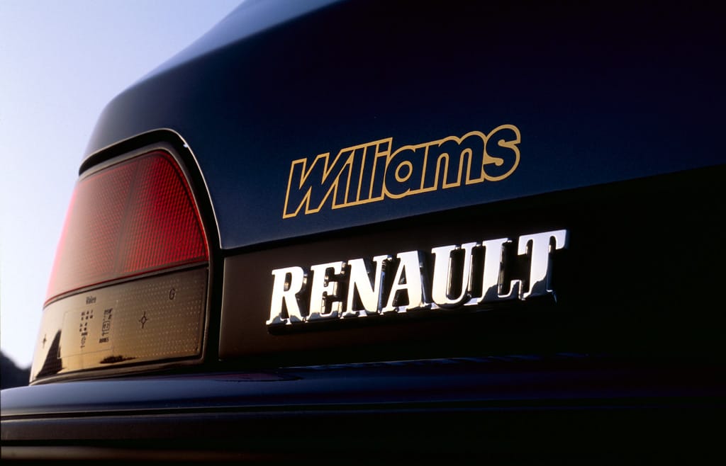A Forma-1 jegyében: feltámad a Renault Clio Williams?
