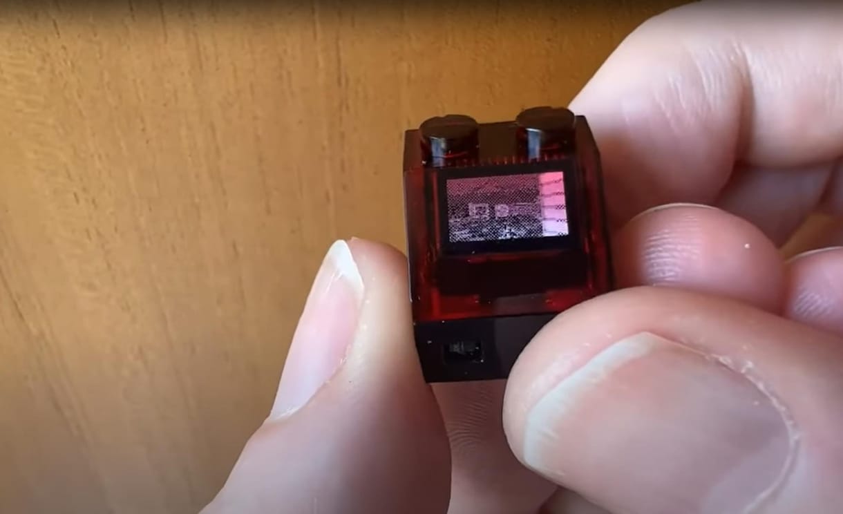 Már egy darab legókockán is elfut a Doom, igaz, trükközni kellett egy kicsit – videó