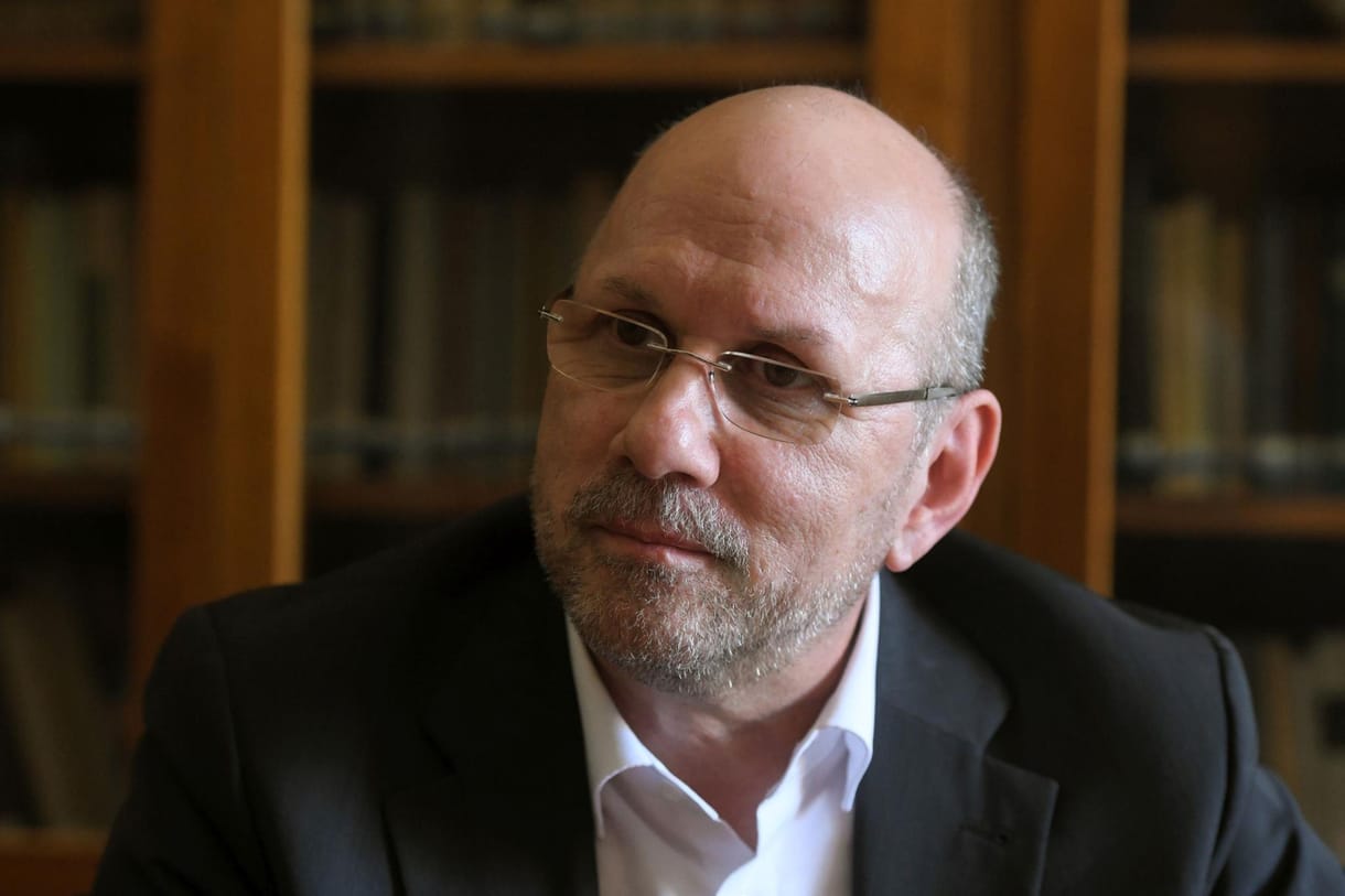 Hack Péter jogász-lelkészt szeretné közös ellenzéki államfő-jelöltnek az LMP