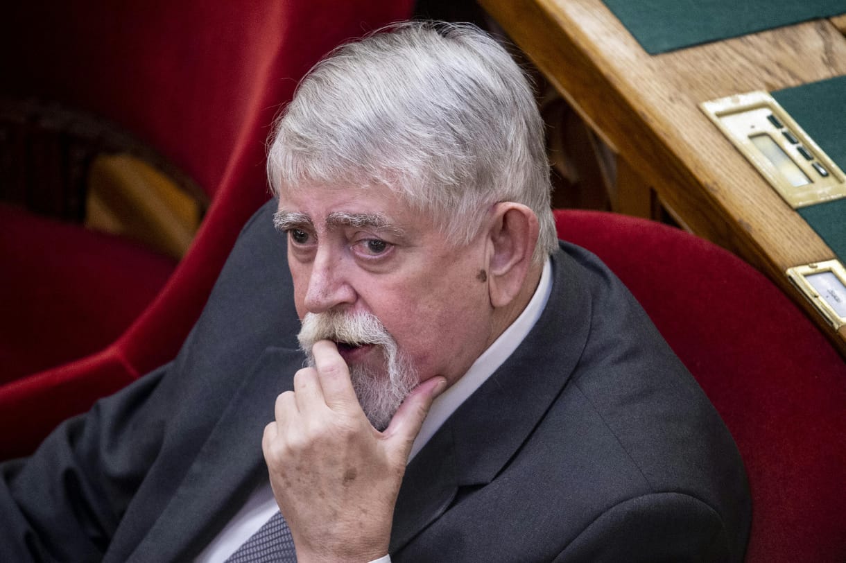 Az Alkotmánybíróság nem foglalkozik Kásler Miklós volt miniszter panaszával