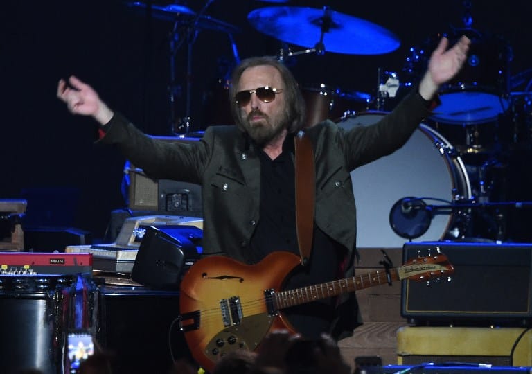 Tom Pettyre emlékezett a Coldplay – videó
