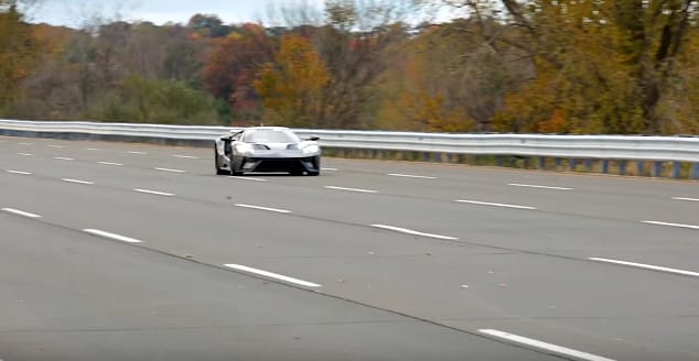 Inkább vadászgép, mint autó a hangja alapján az új Ford GT - videó