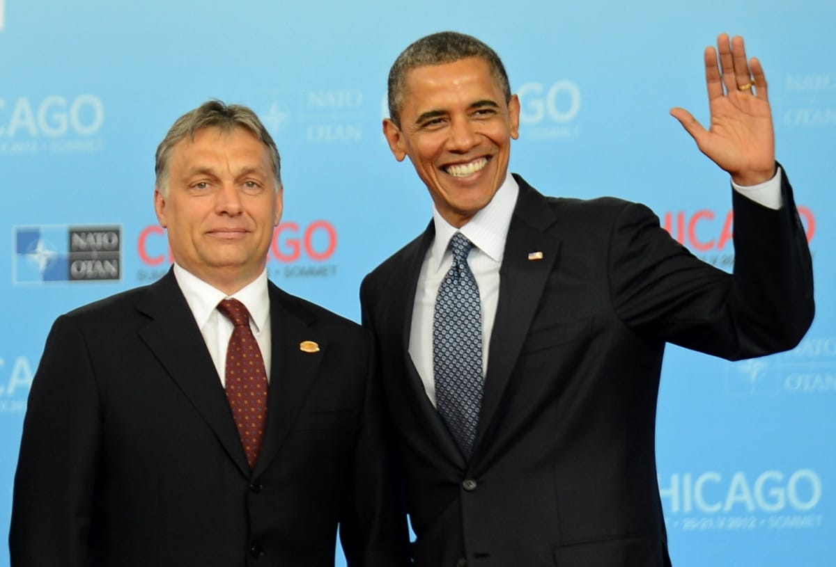El a kezekkel a civilektől! – szövetségesed, Barack