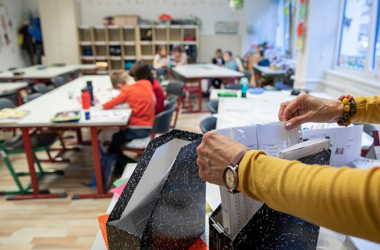 Vannak iskolák, ahol plusz tanítási napokat rendeltek el a sztrájkoló tanárok miatt