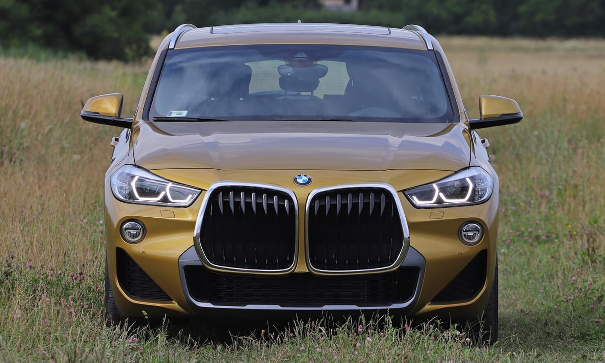 Vese-őrület: nagy, nagyobb és még nagyobb hűtőrácsok a BMW-ken