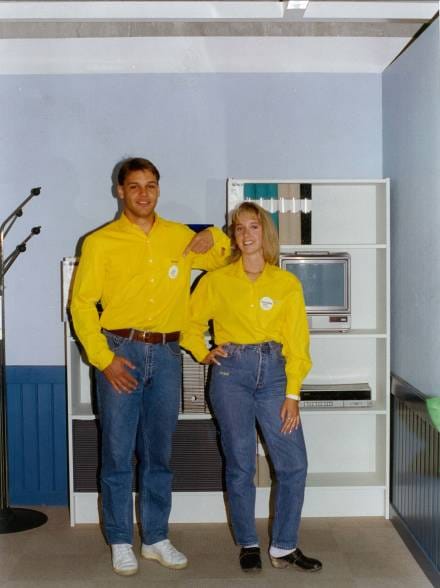 Ekkora őrület volt az 1990-es budapesti IKEA-megnyitón – videó