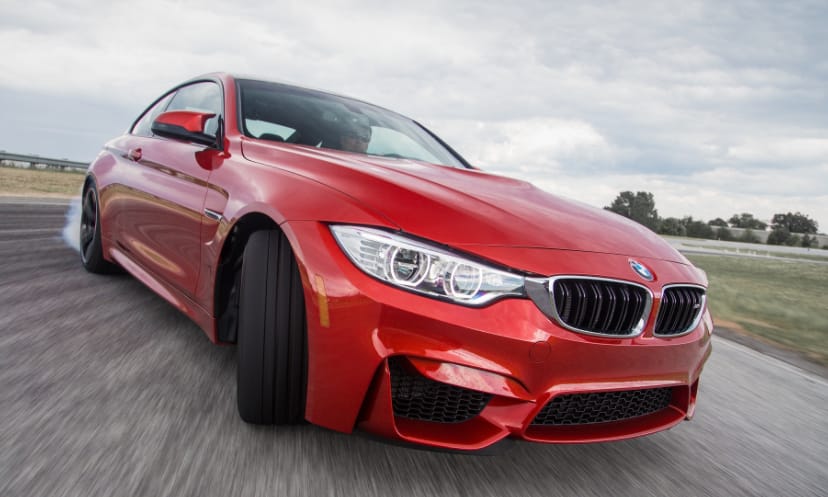 Driftelni szeretne? A BMW most gyorsan, lépésről lépésre megtanítja – videó