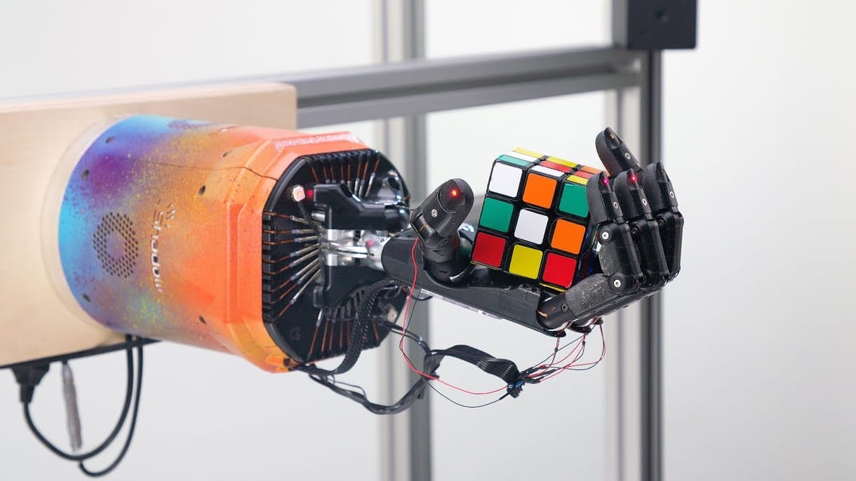 Ha nem lesz oktatási reform, a gyerekeink munkáját már elveszik a robotok