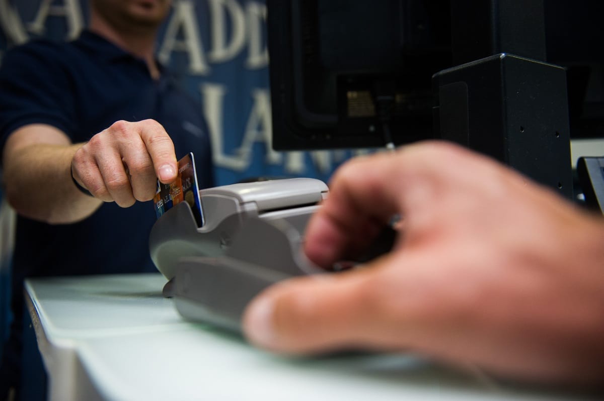 Hiába tették kötelezővé, alig nőtt az elektronikus fizetést elfogadó helyek száma