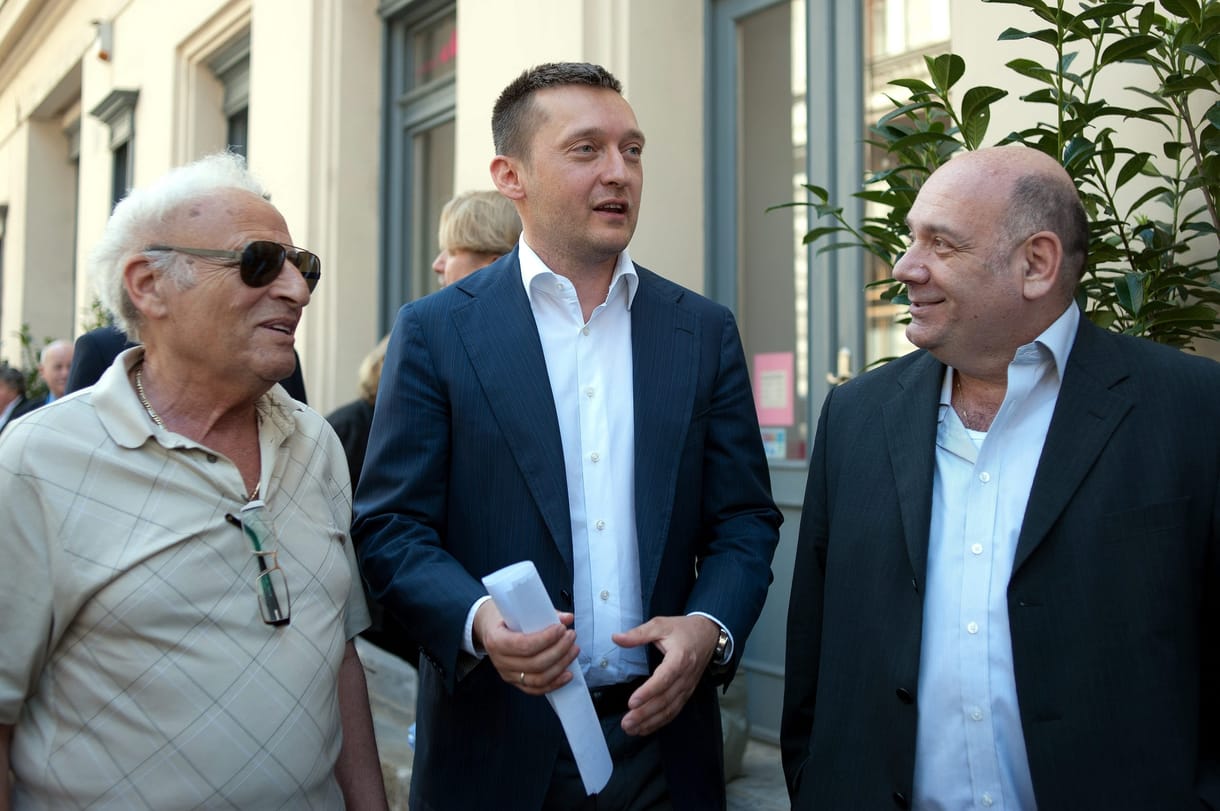 Rogán tette le az Élet Menete szobrának alapkövét
