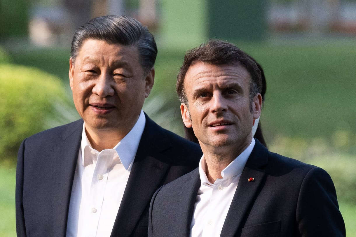Macron a kínaiakkal közösen venné rá a tárgyalásra a háborús feleket