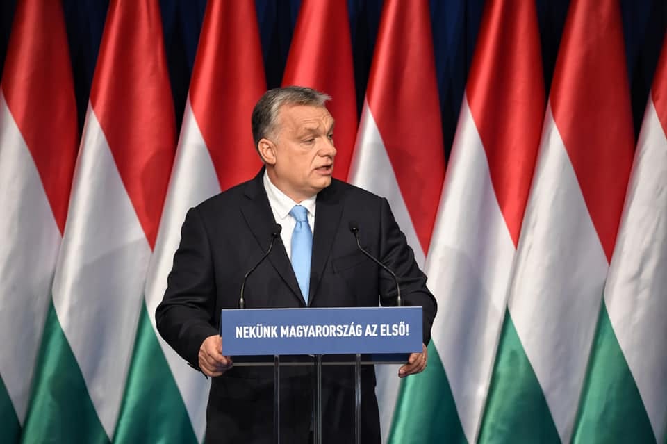 Hétpontos akciótervvel pörgetné a gyerekszámot Orbán