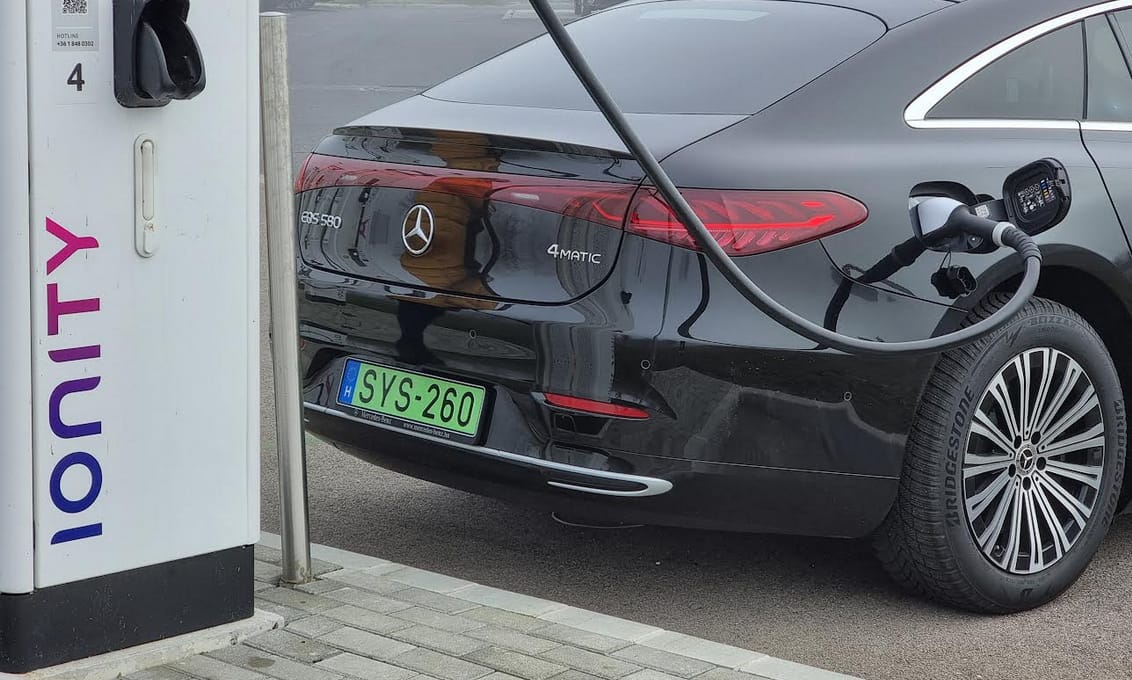 Rengeteg új, szupergyors villanyautó-töltő: bővít az Ionity