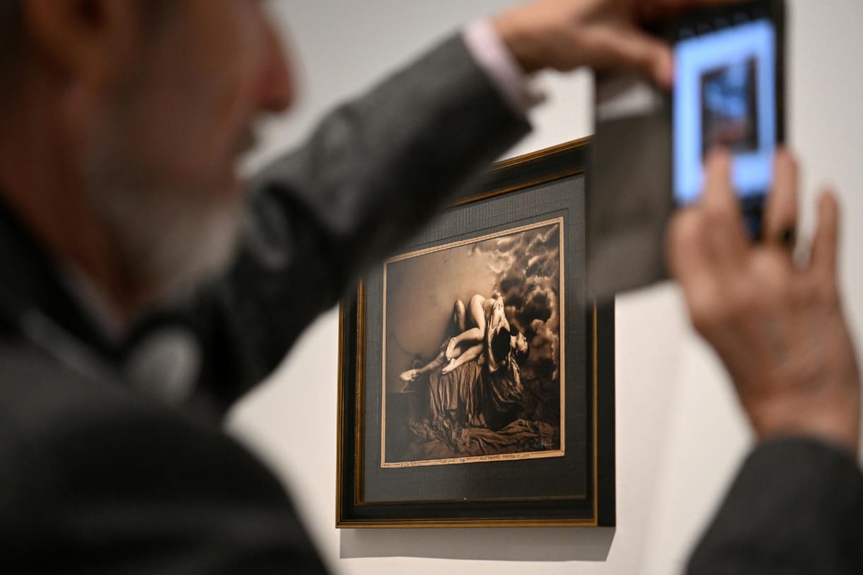 Totális végletek, lázas víziók – Jan Saudek tárlata a Műcsarnokban 