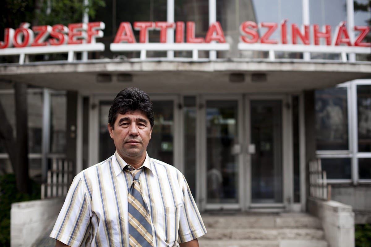 Ezer négyzetméterrel bővítenék a József Attila színházat