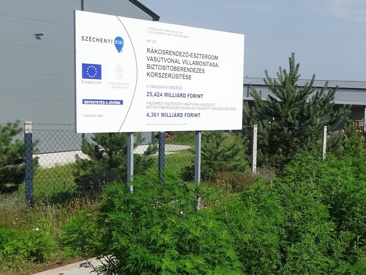 Büntetnek a parlagfű miatt? Akkor kezdjék ezzel a milliárdos állami beruházással!