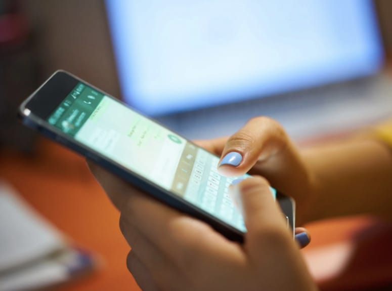 Milyen telefonja van? Sok régebbi modellen meg fog állni a WhatsApp