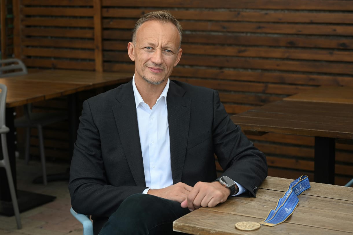 „Együtt teremtünk biztonságos közeget” – Varga Zsolt pólókapitány csapatépítésről, humán szigorról és Benedek Tiborról