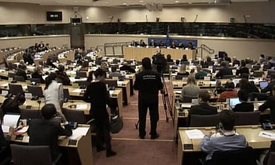 EP-meghallgatás: Kiakadtak az EP-képviselők a kormányszóvivő cinizmusától