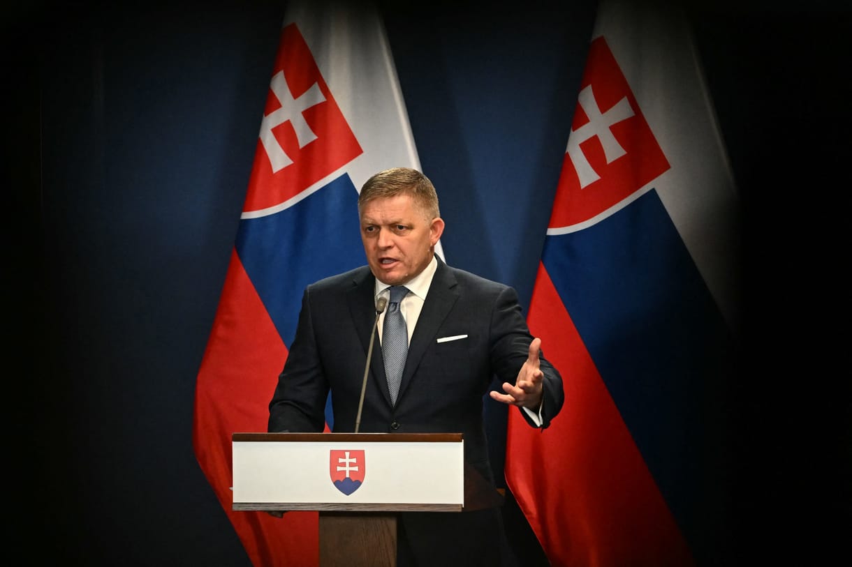 Parászka Boróka: Autokrata visszhangkamrák