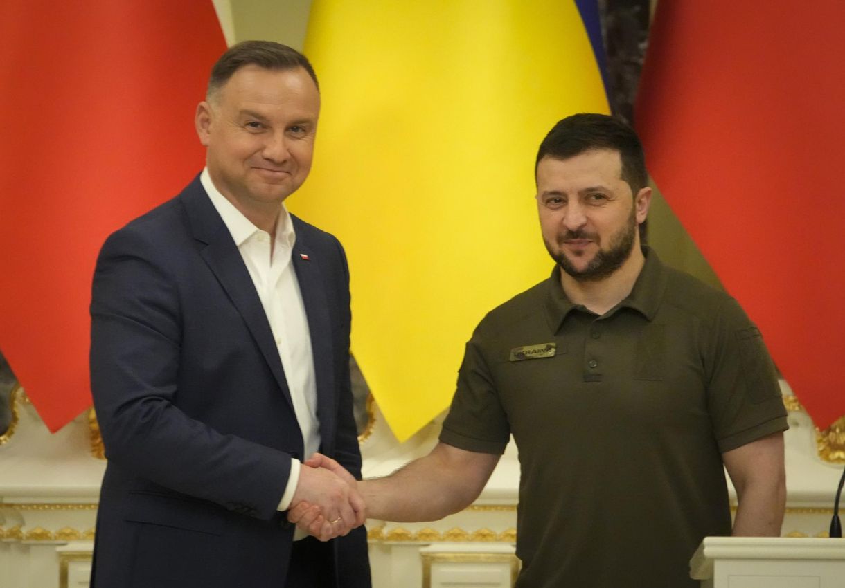 Álló ovációval fogadta a kijevi parlament a lengyel elnök beszédét