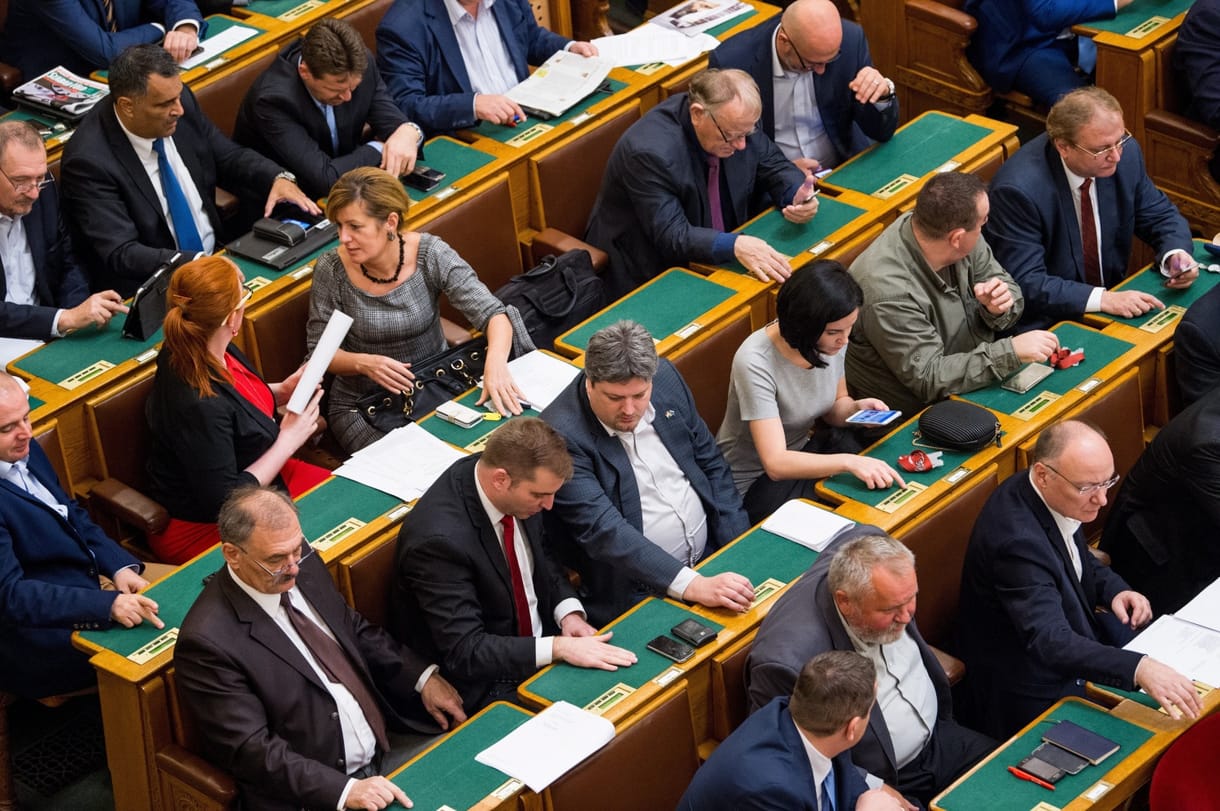 Három szocialista is megszavazta, hogy Czeglédy bűnös