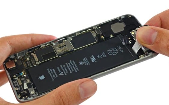 Új módszer: egy hétig bírja egy feltöltéssel az iPhone 6