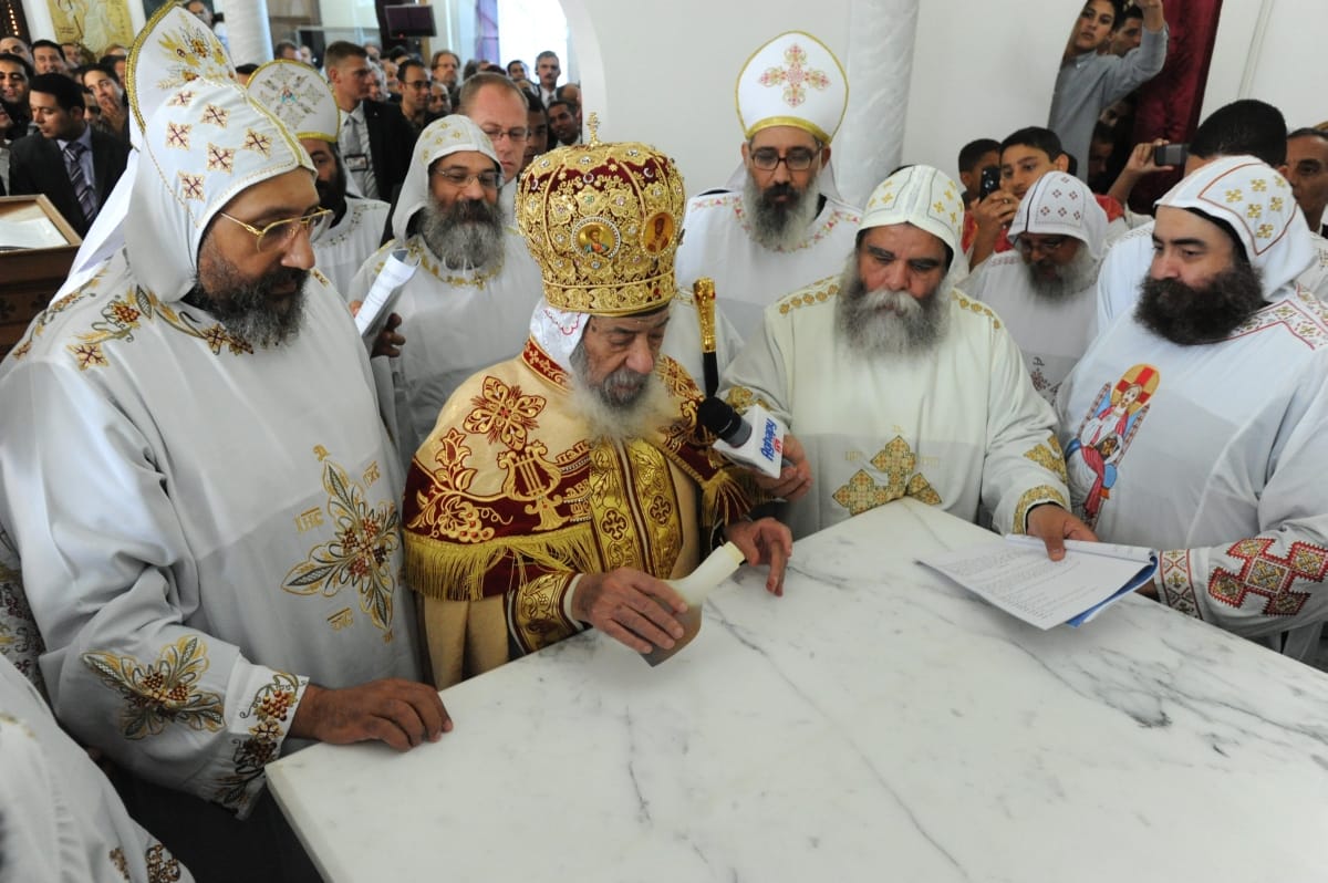 Legkevesebb 40 halottja van egy egyiptomi kopt templomban pusztító tűznek