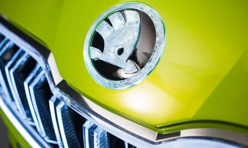 Százmillióért vesz hét Skoda Superbet az Országgyűlés Hivatala