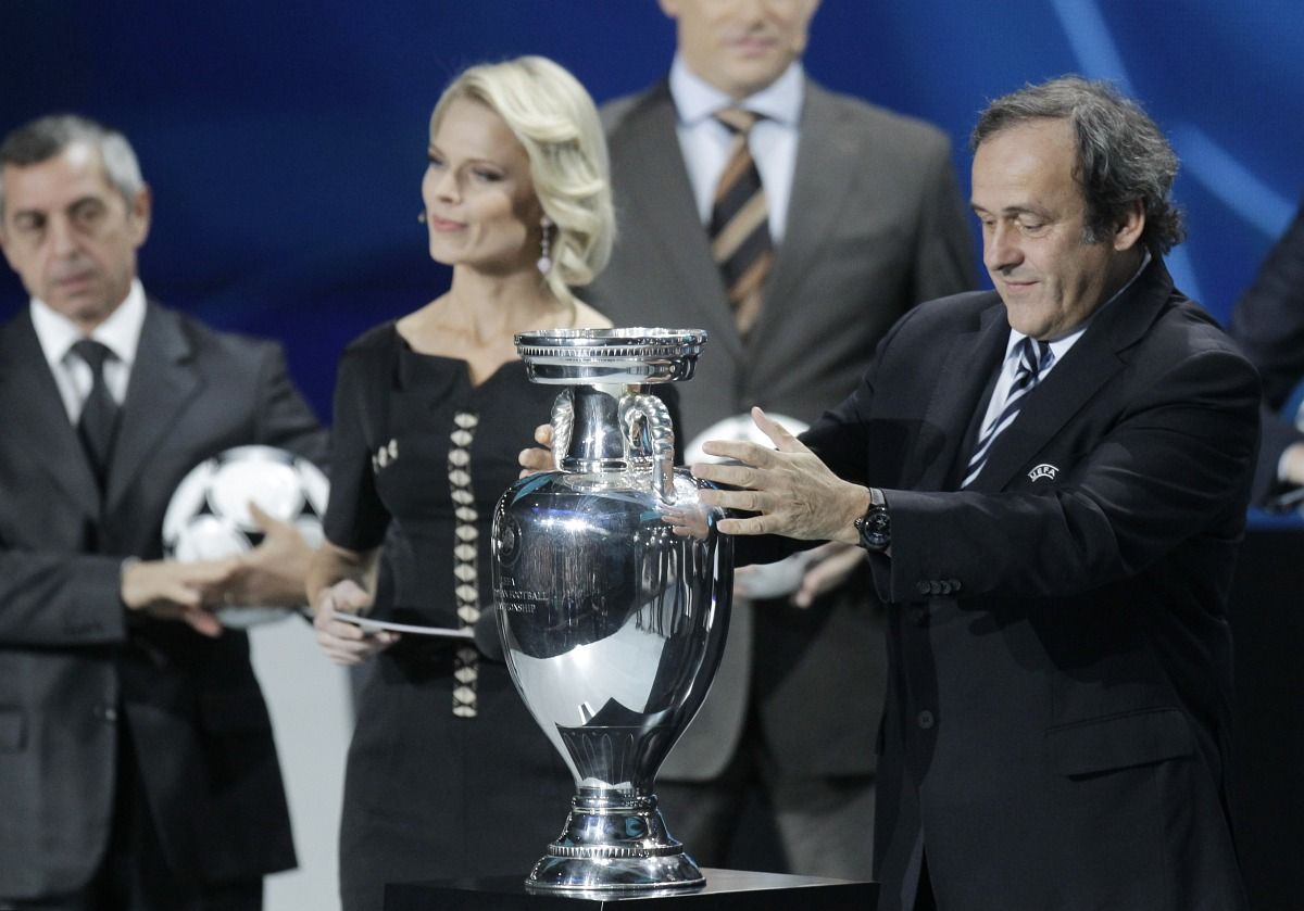 Offshore-botrány: házkutatás az UEFA-nál