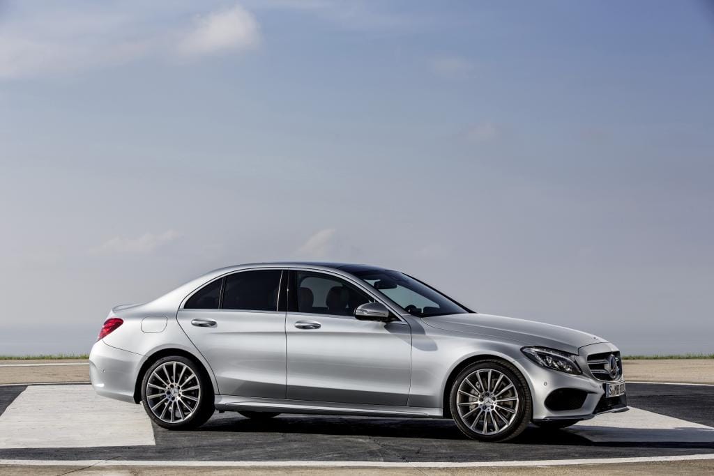 Nem vártak tovább, itt az új Mercedes-Benz C-osztály - galéria