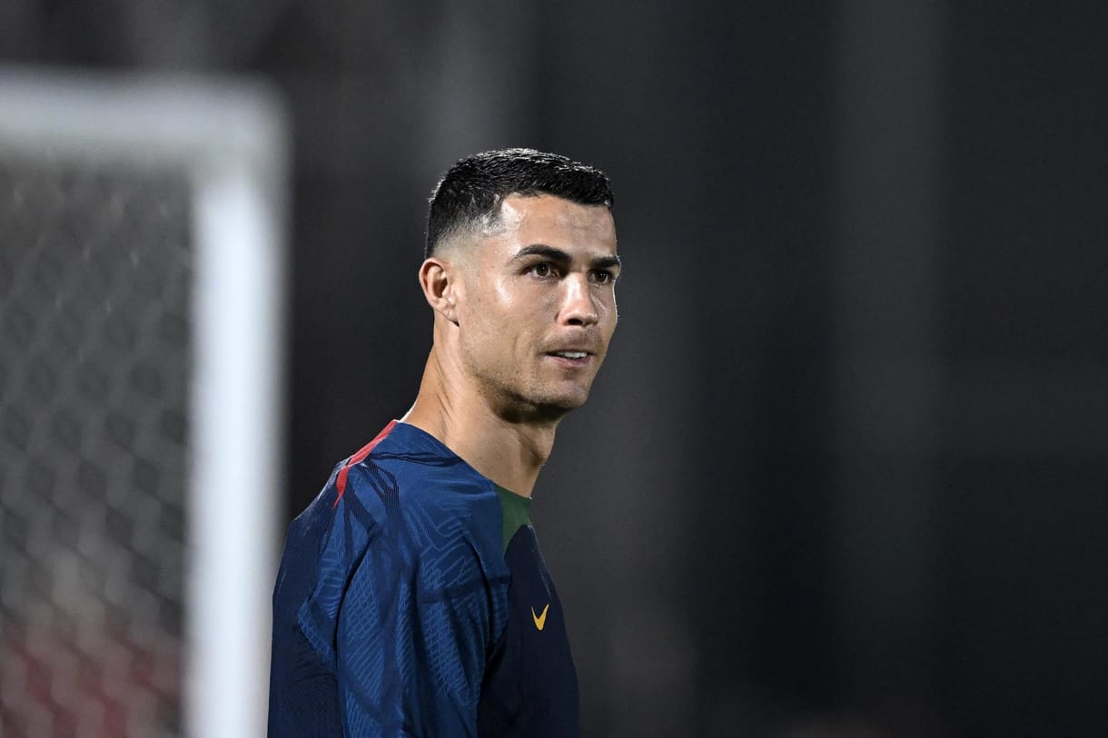Bárhová is igazol Ronaldo, kétmeccses eltiltással kezd majd
