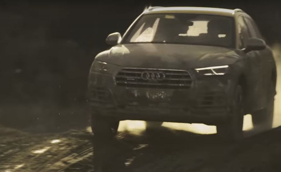 Mocskosan (is) jó az új Audi Q5 – videó