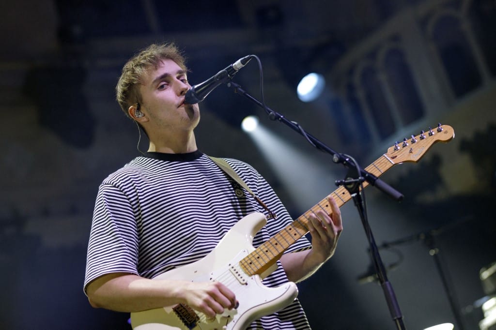Változás a Sziget nagyszínpadán: Sam Fender gégegyulladás miatt kihagyja a fesztivált