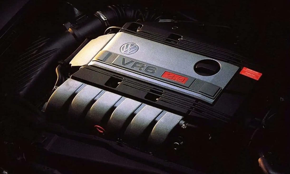 Vége, nincs tovább: 33 év után búcsúzik a VW legendás 6 hengeres motorja