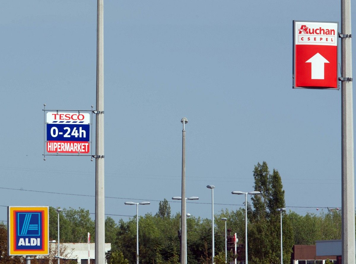 Csóró környéknek csóró szupermarket jár?
