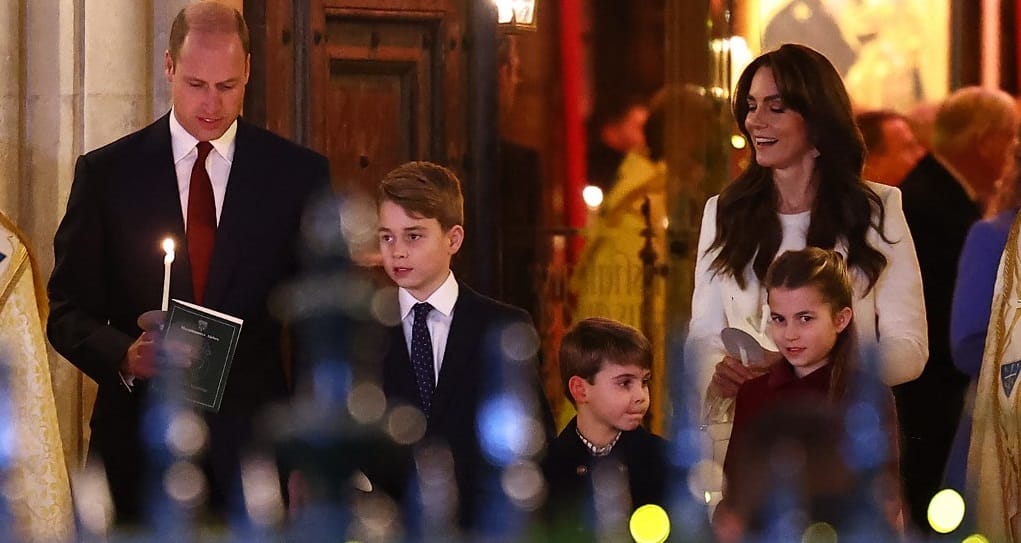 Hová tűnt Lajos herceg ujja? – a királyi család furcsa Photoshop-bakiba szaladt bele a karácsonyi fotóval