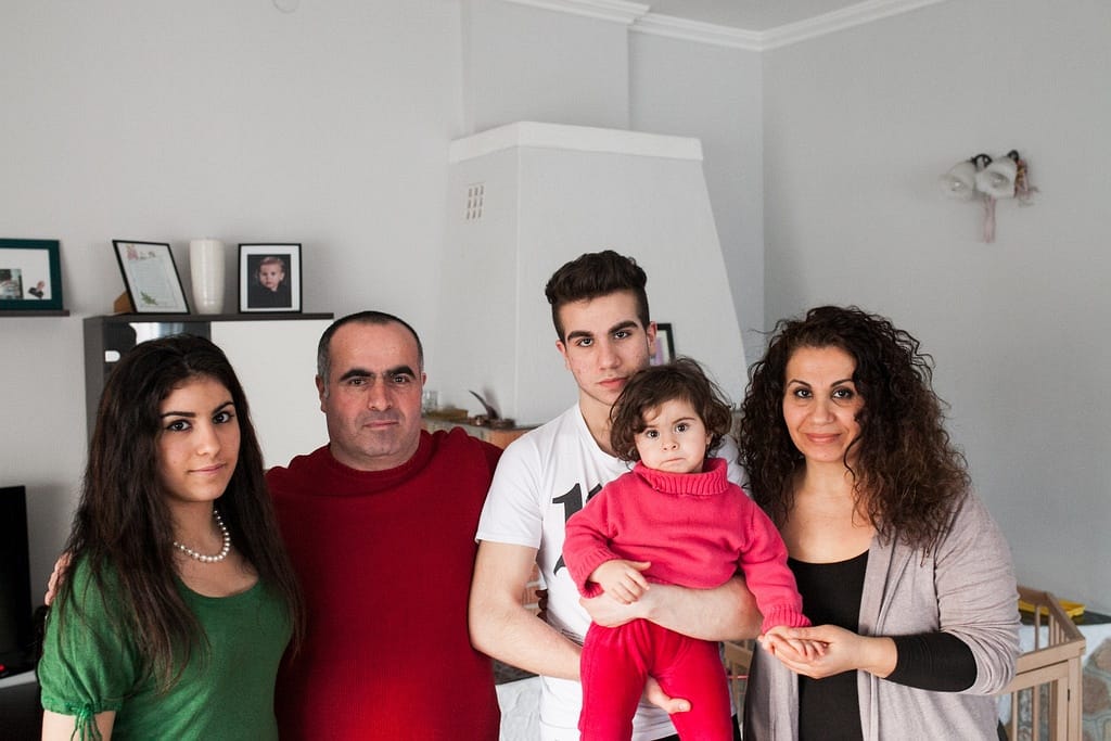 Egyelőre Magyarországon maradhat a húsz év után kiutasított kurd család