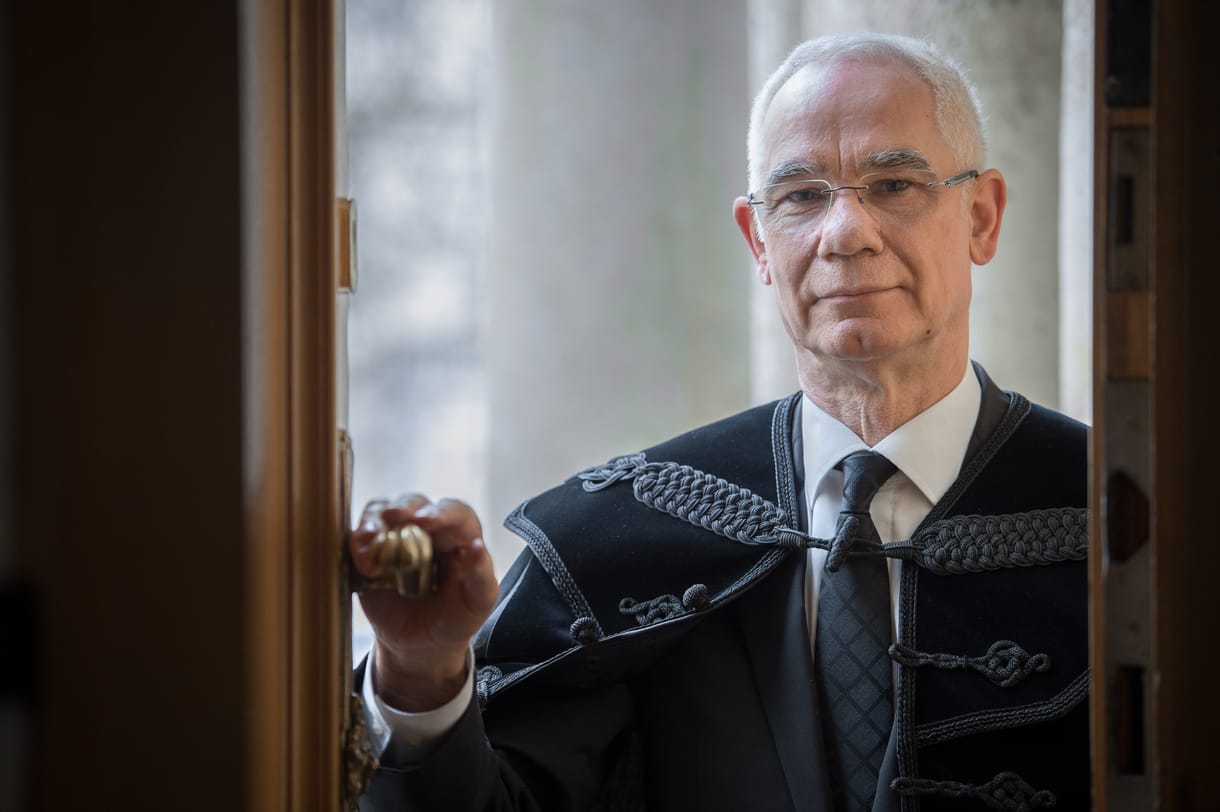Balog Zoltán a püspökség mellett még valamihez ragaszkodik: érvényes még a diplomata-útlevele 