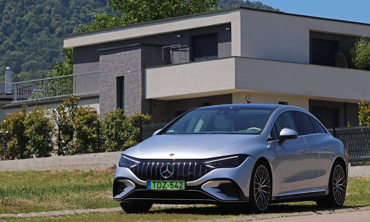 Mercedes-AMG EQE 43 4Matic galéria